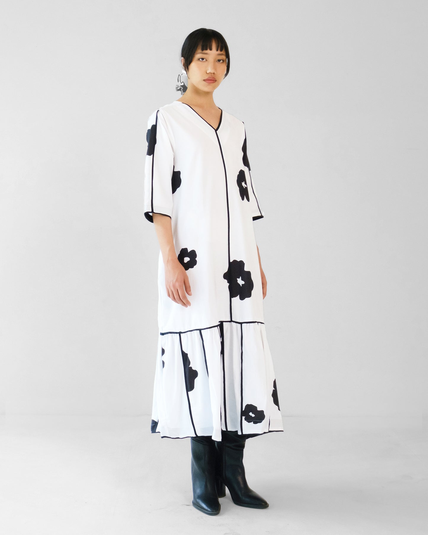 White Black Poppy Applique Cotton Dress