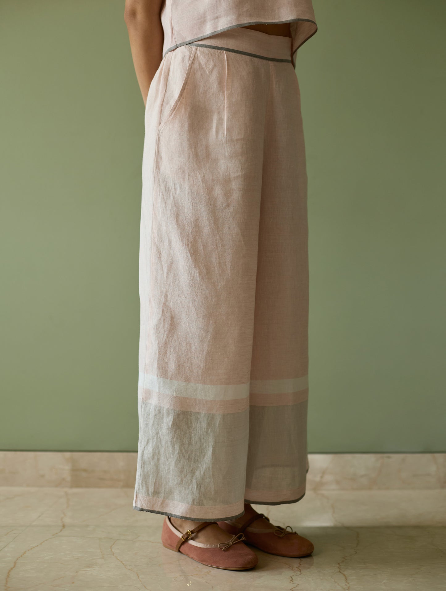 Iva Pleated Border Linen Kurta Set - Blush