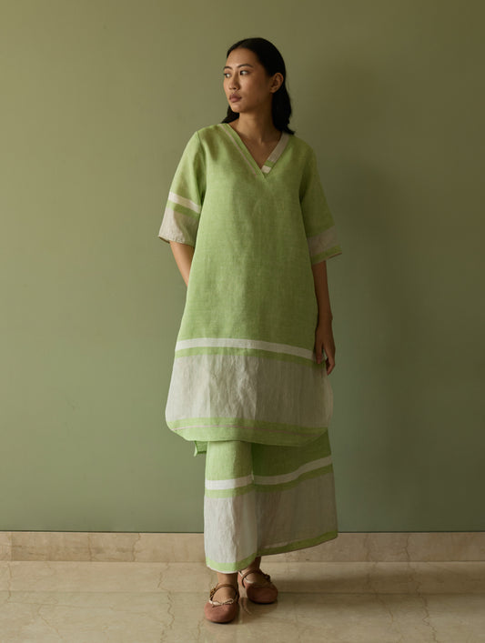 Iva Pleated Border Linen Kurta Set - Meadow