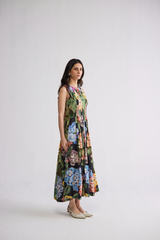 RAIN PLEATED DRESS