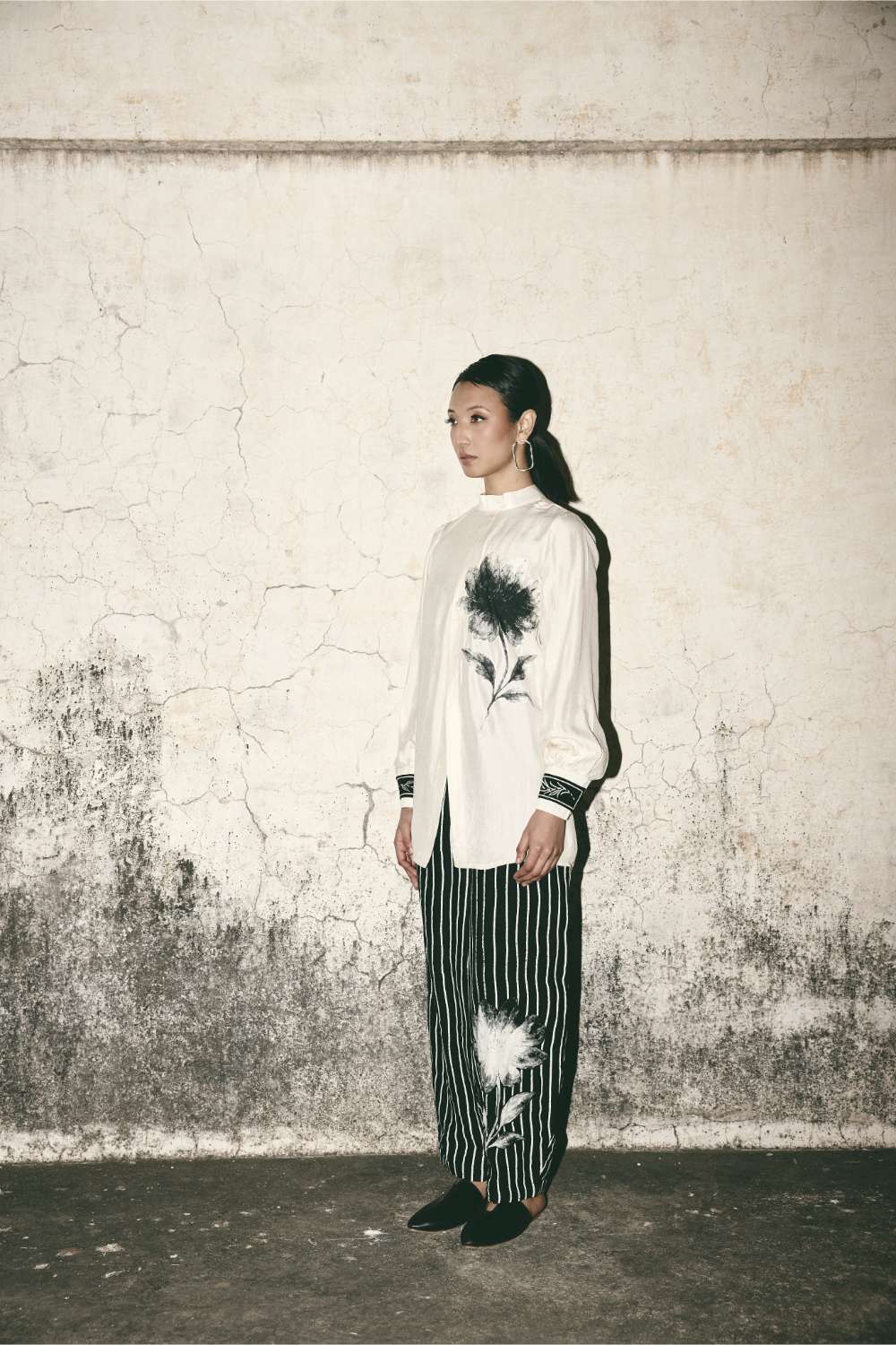 AN Stripe Comfort Shirt with Bloom Barrel Pants