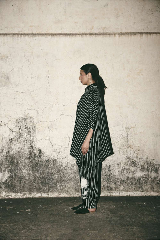AN Stripe Comfort Shirt with Bloom Barrel Pants