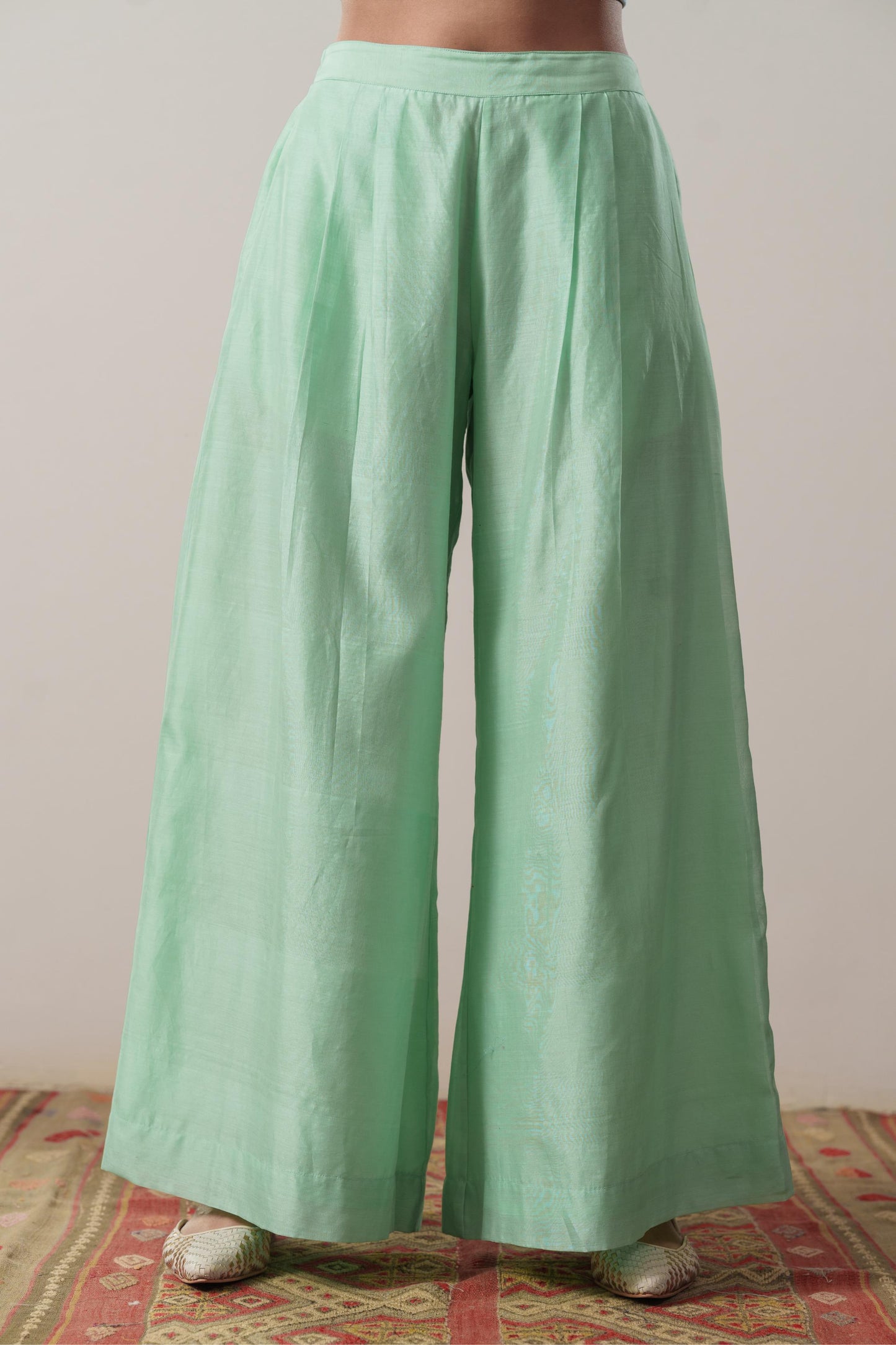 Meg Nilaya Set