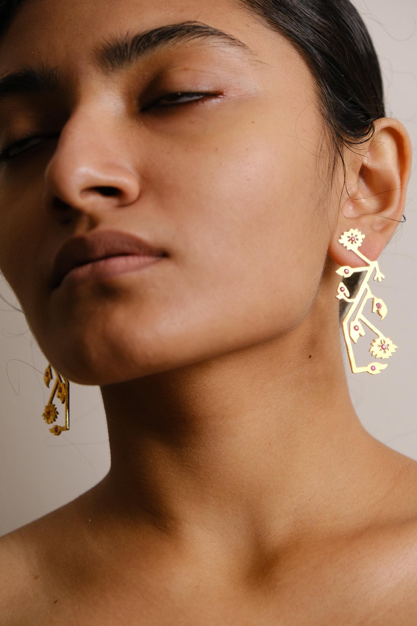 Tersa Earring