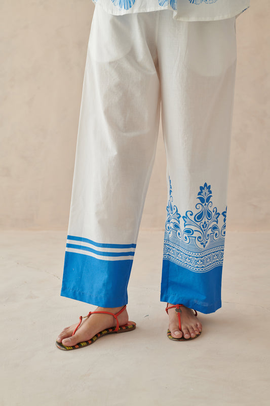 Glide White Placement Border Pants