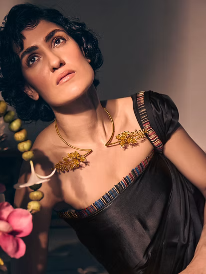 Amaltash Collar