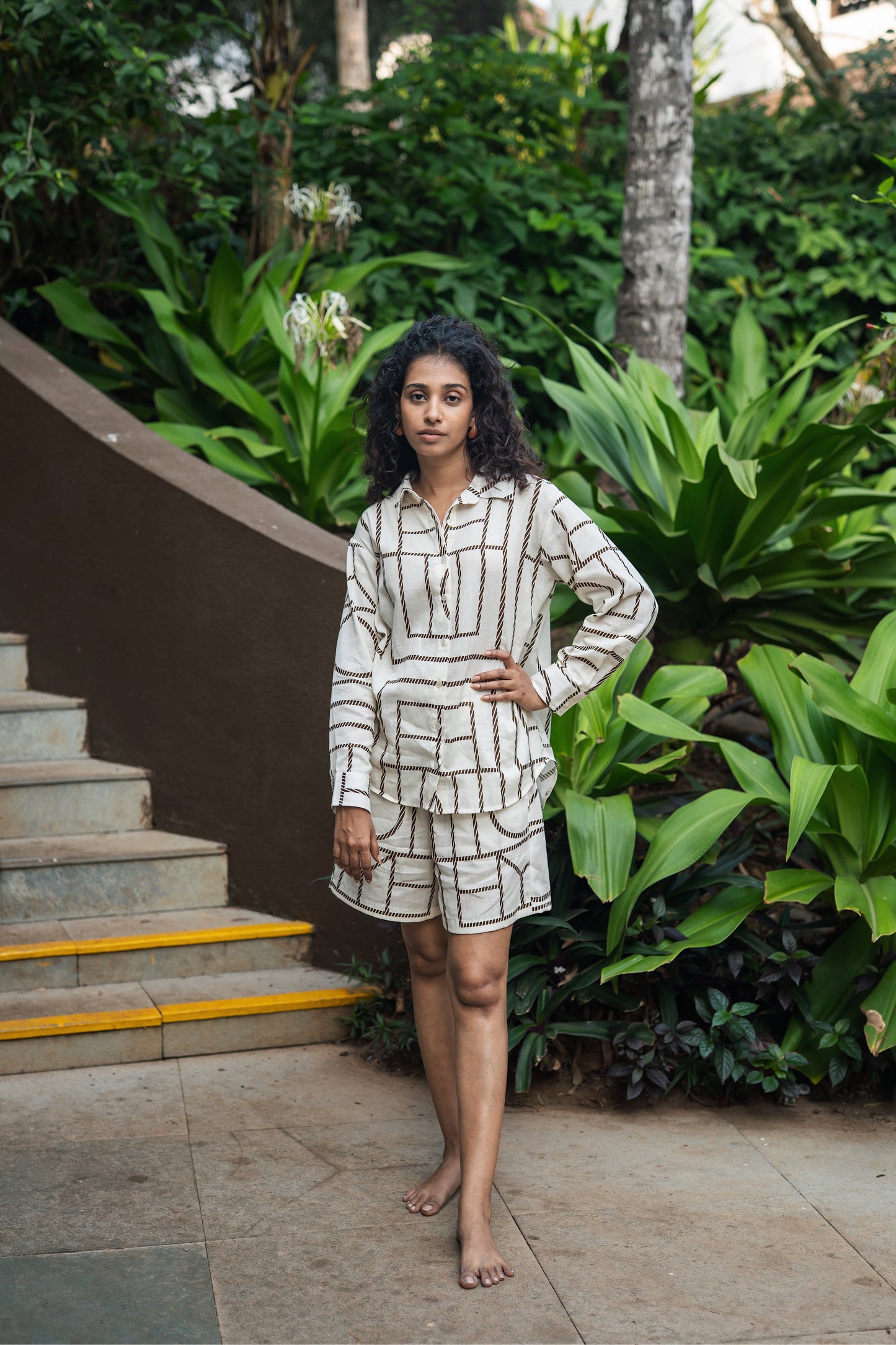 Diana Shirt (Cream & Brown)