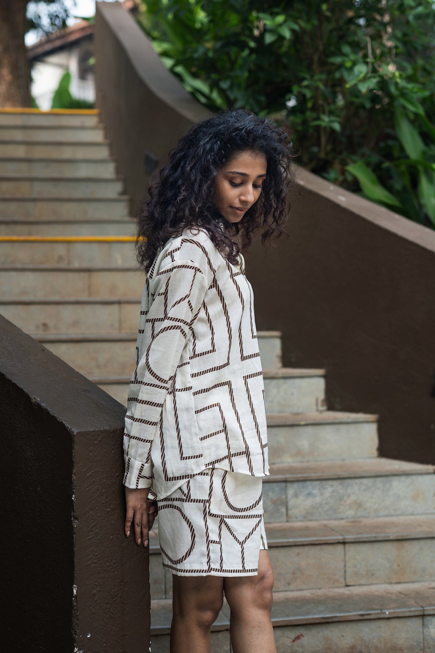 Diana Shirt (Cream & Brown)