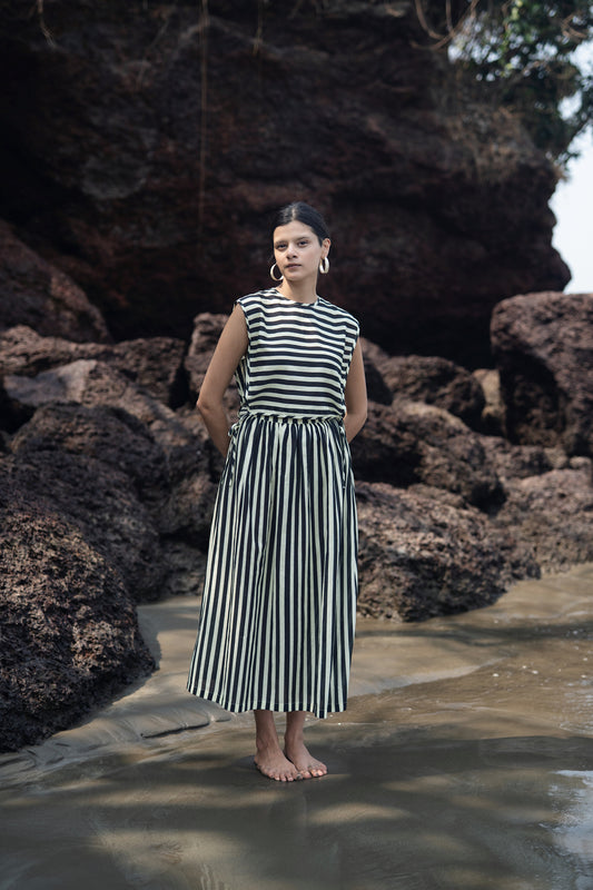 Wrap Top (Black & White)