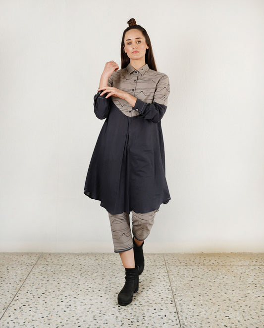 RELAXED GREY WAVE SHIRT TOP