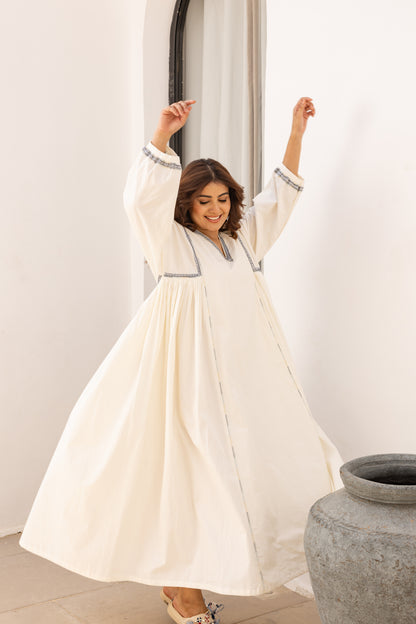 Maris Dress Beige