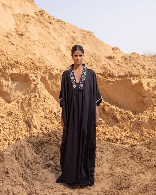 LINEAR KAFTAN - BLACK