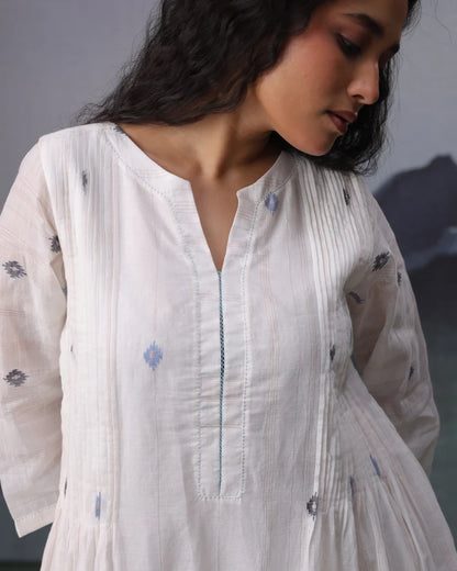 Ivory Kurta (Women)
