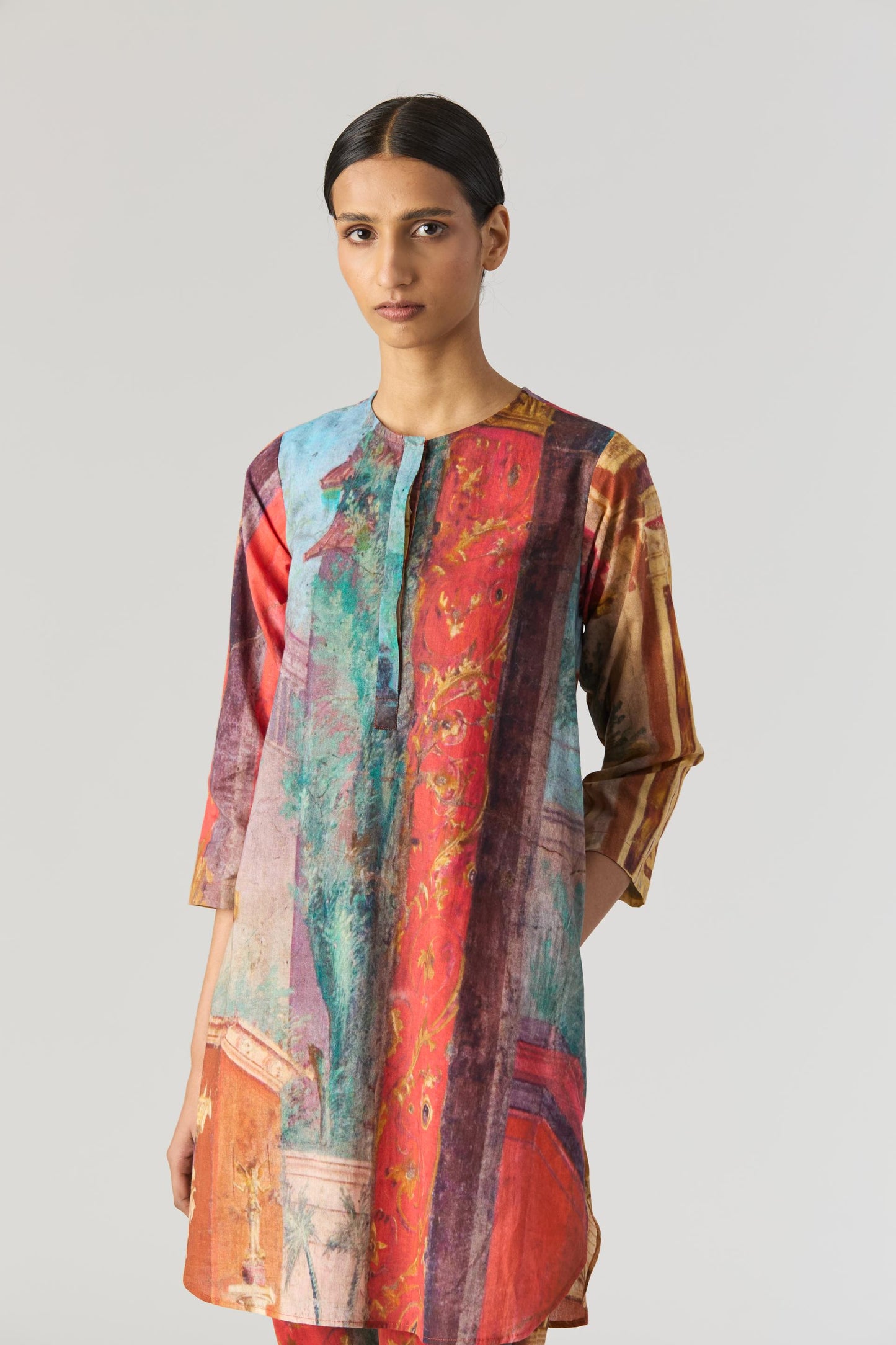 Villa Roma Short Kurta Set