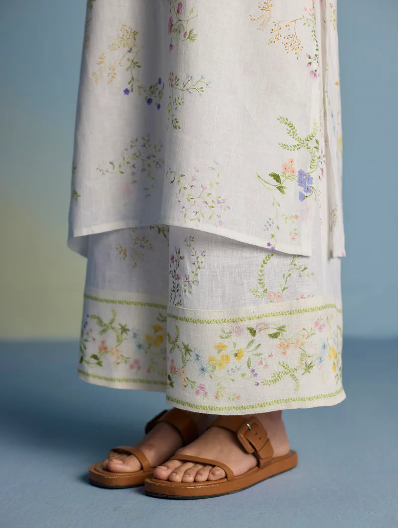 Para Hand-Embroidered Linen Kurta Set - White