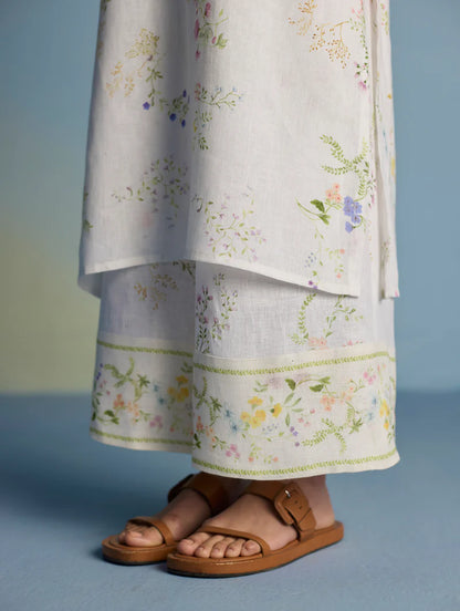 Para Hand-Embroidered Linen Kurta Set - White