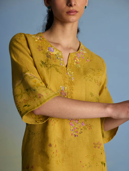 Para Hand-Embroidered Linen Kurta Set - Ochre