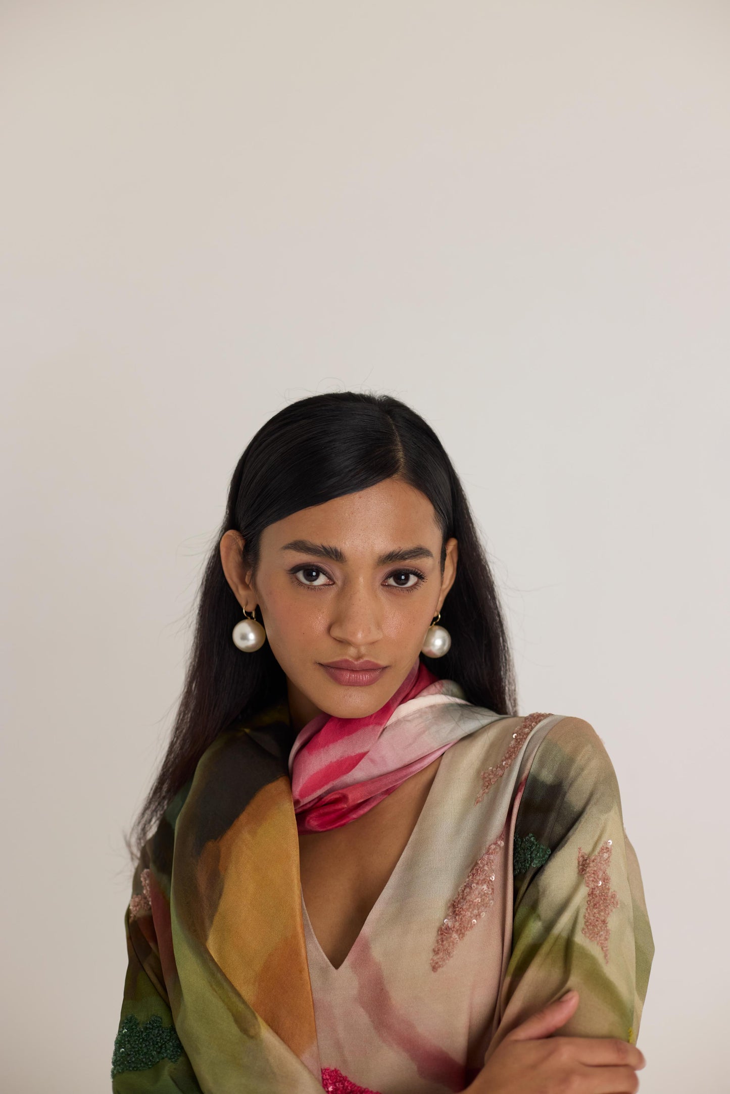 Tilly Emroidered Long V Neck Kurta Set