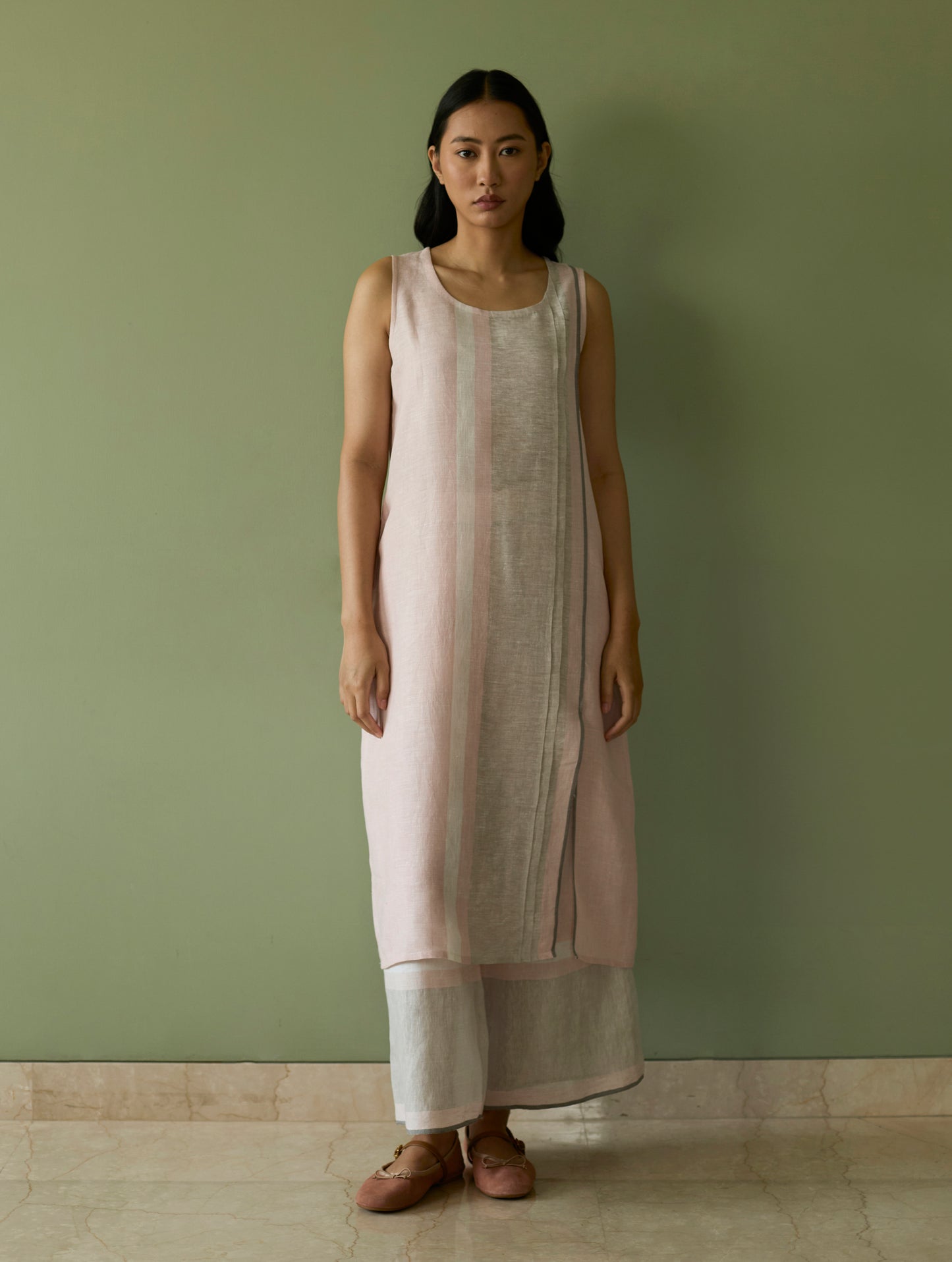 Yara Sleeveless Border Linen Kurta Set - Blush