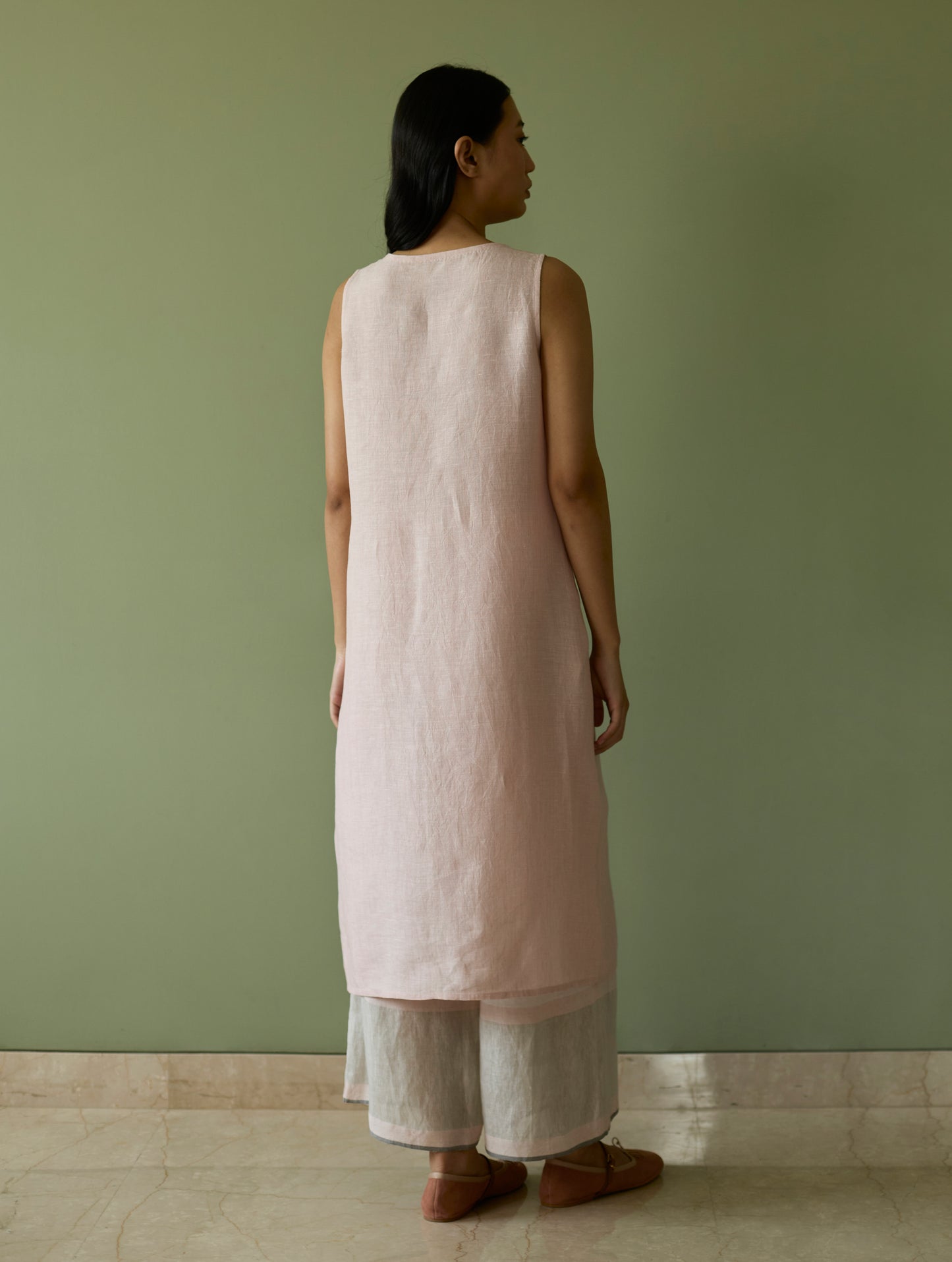 Yara Sleeveless Border Linen Kurta Set - Blush