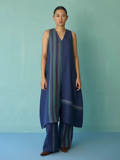Vanya Border Linen Sleeveless Kurta - Indigo