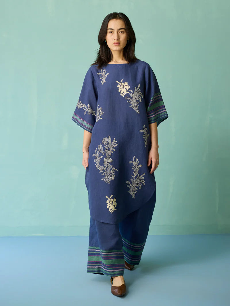 Nami Floral Block-Printed Curved Hem Kurta - Indigo