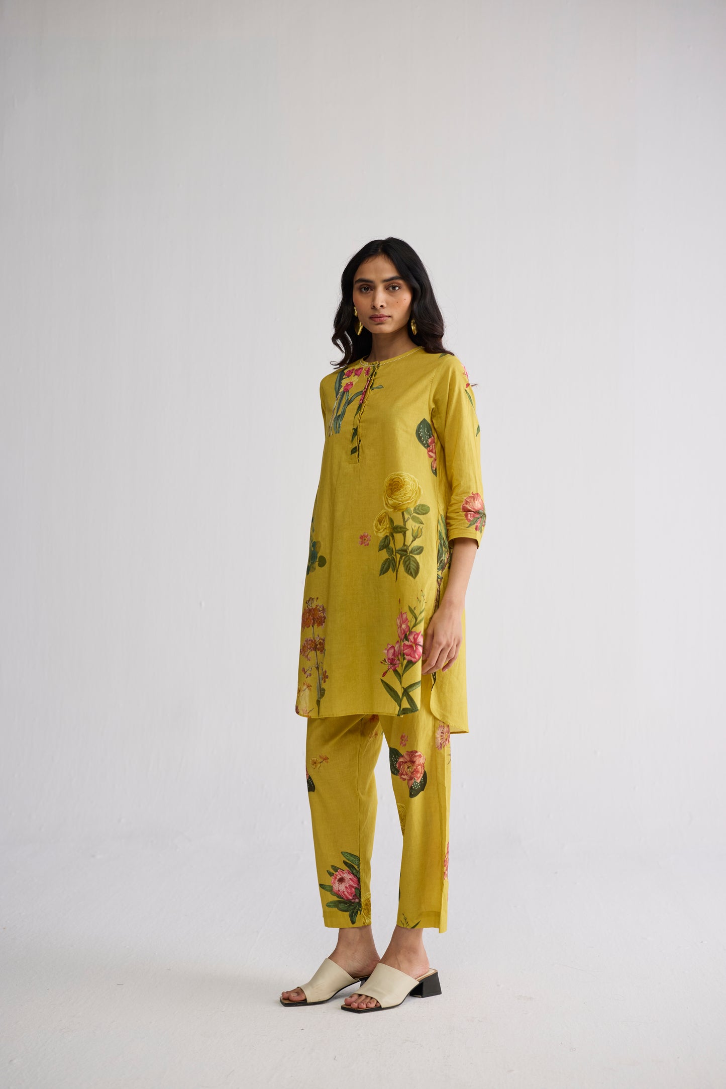 ROMY SHORT KURTA SET