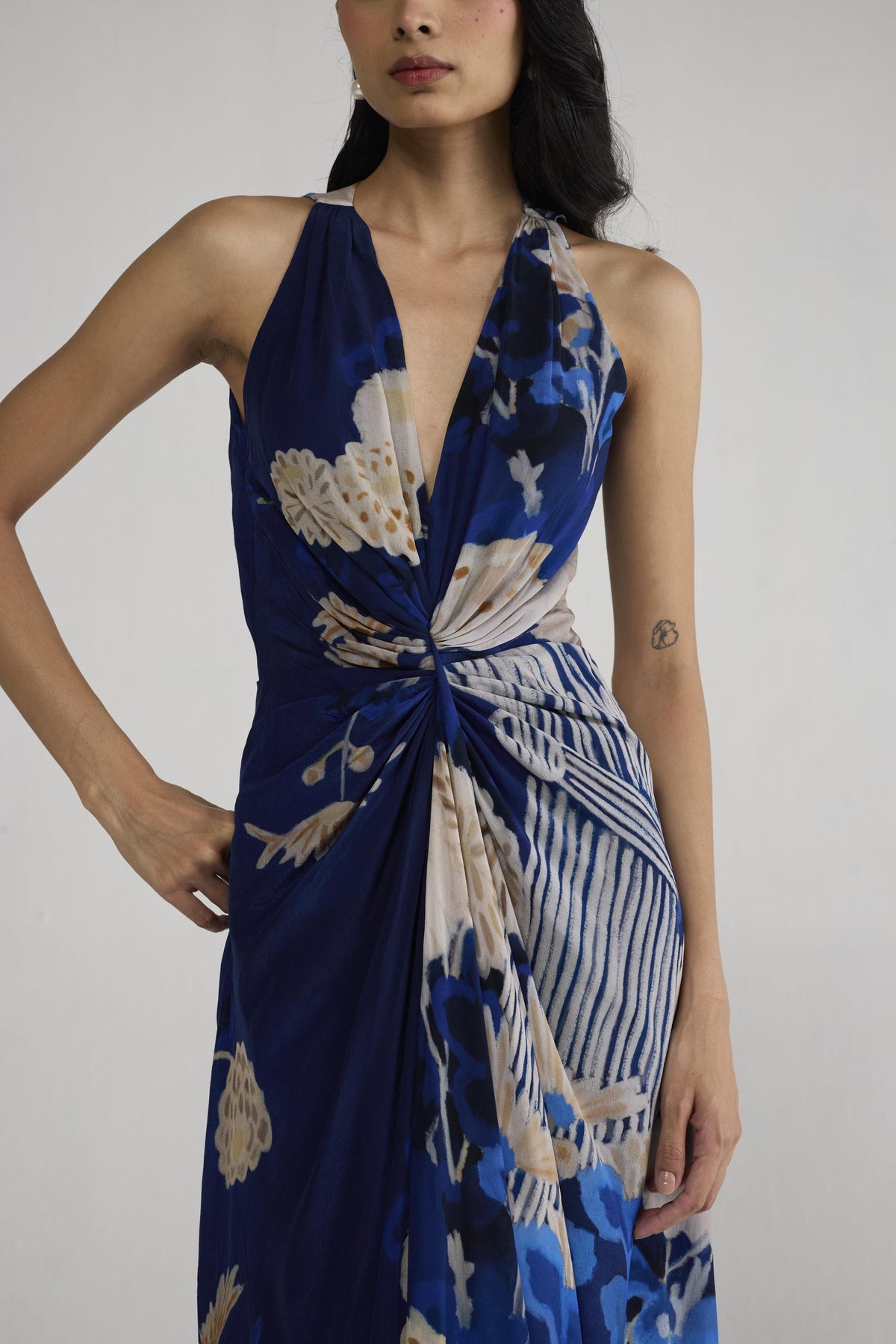 REN V NECK DRAPED DRESS
