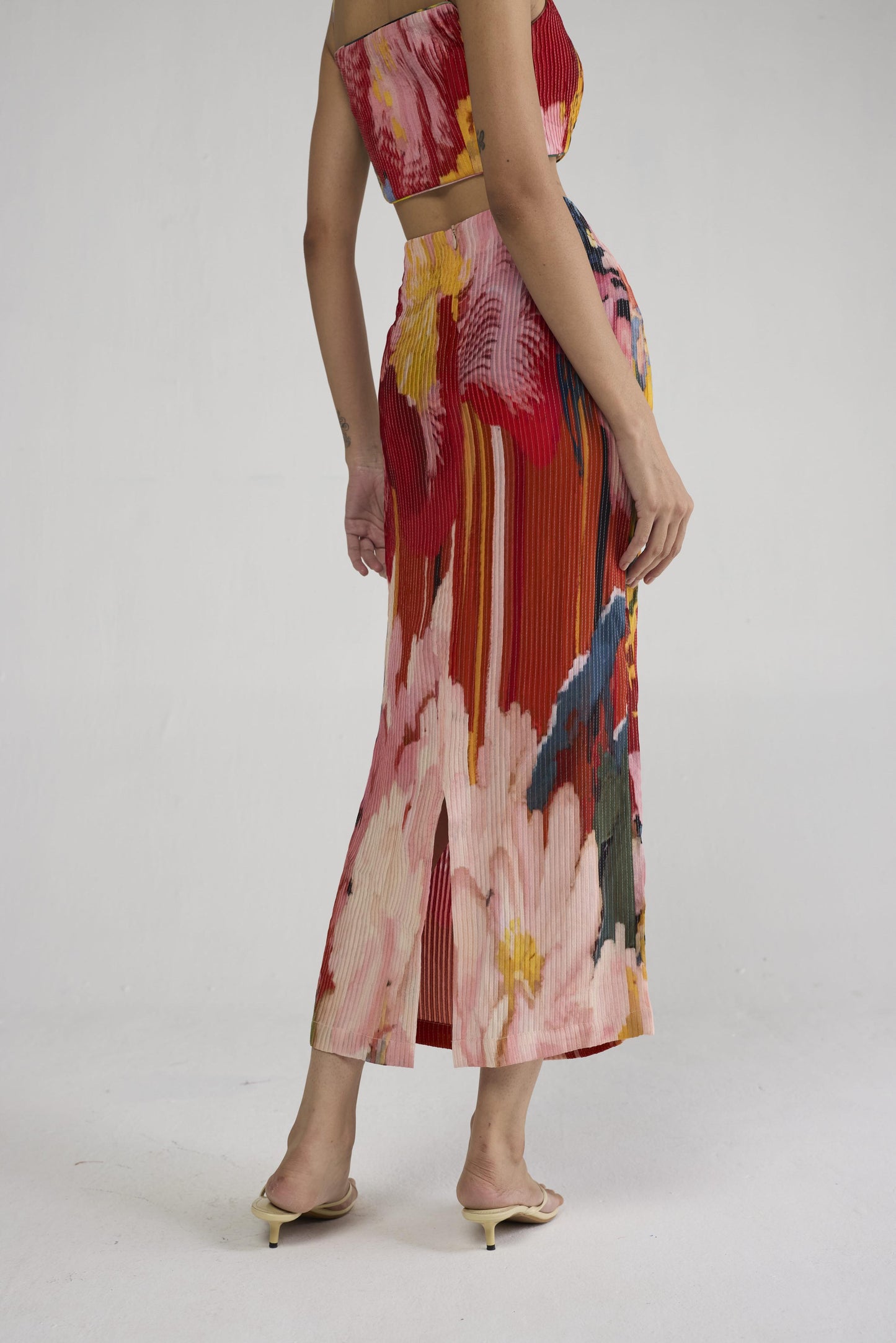 OBU PINTUCKS BLOUSE & PINTUCKS SKIRT
