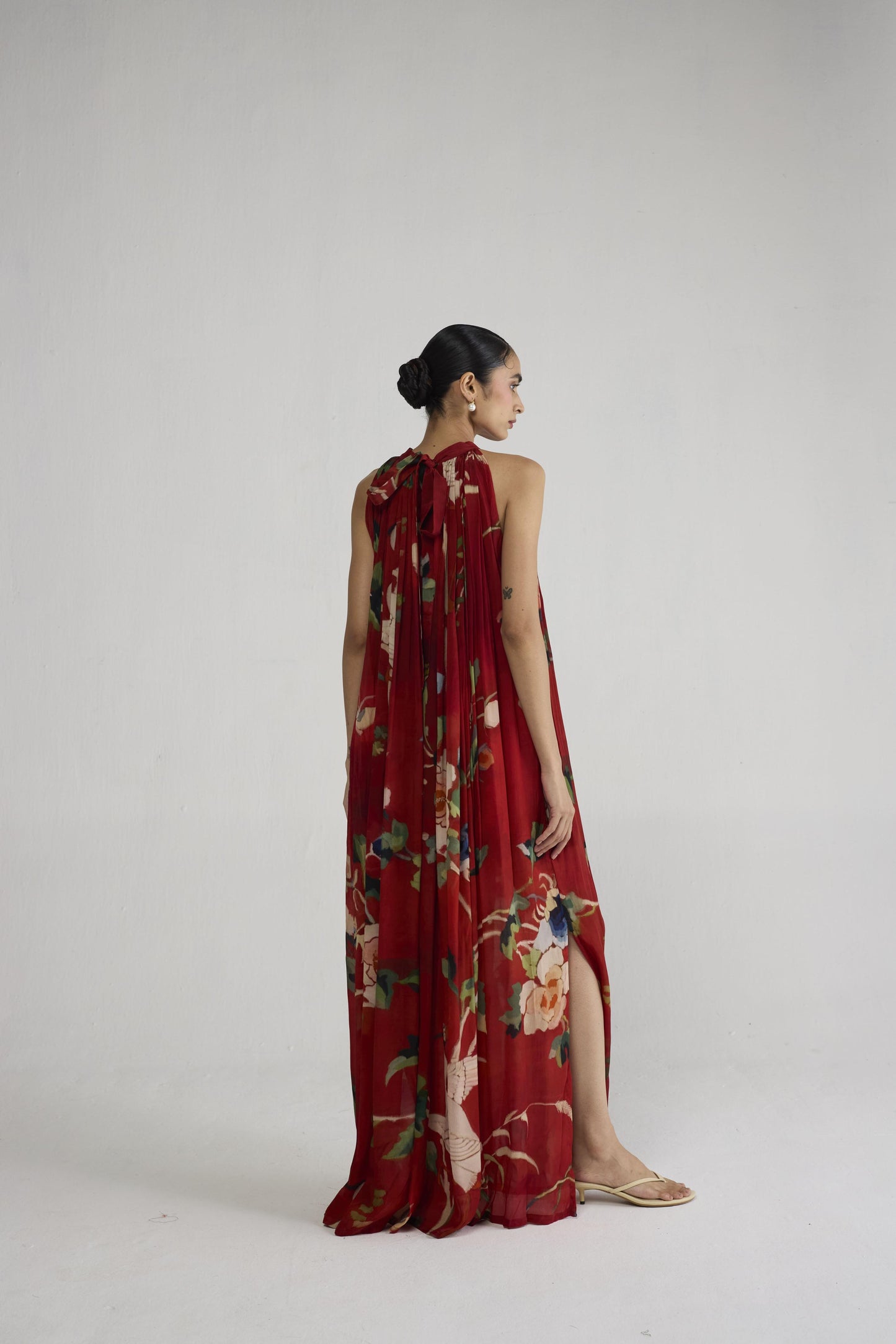 BARA CREPE HALTERNECK DRESS