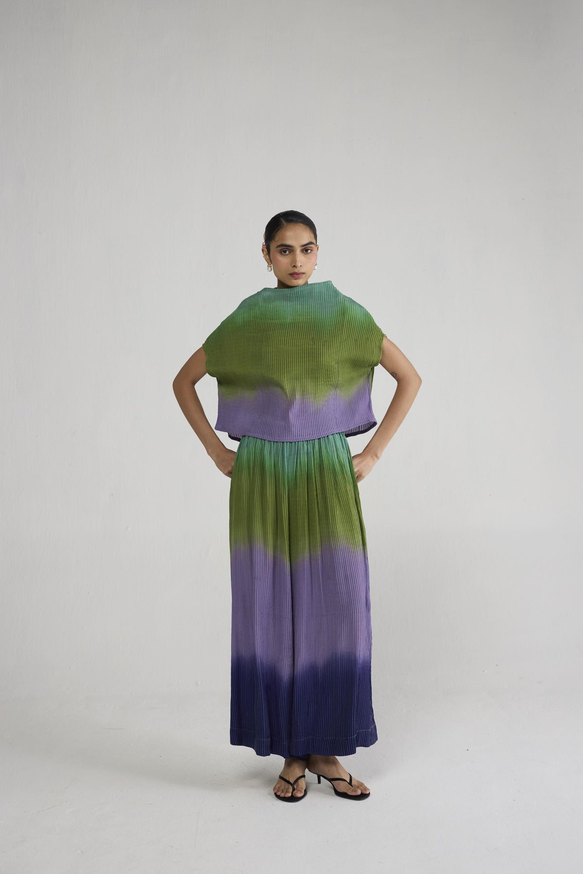 HANA PINTUCKS TOP