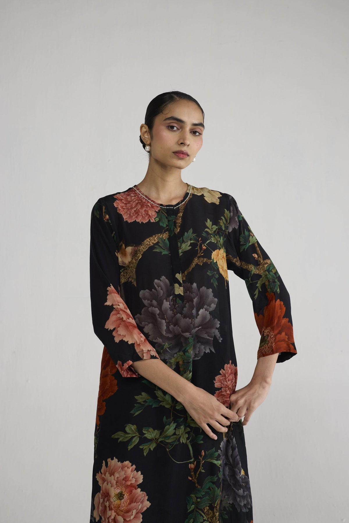 HIMARI LONG CREPE KURTA SET