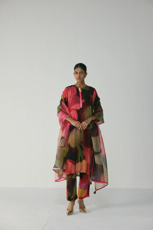 Manhattan Long Crepe Kurta Set