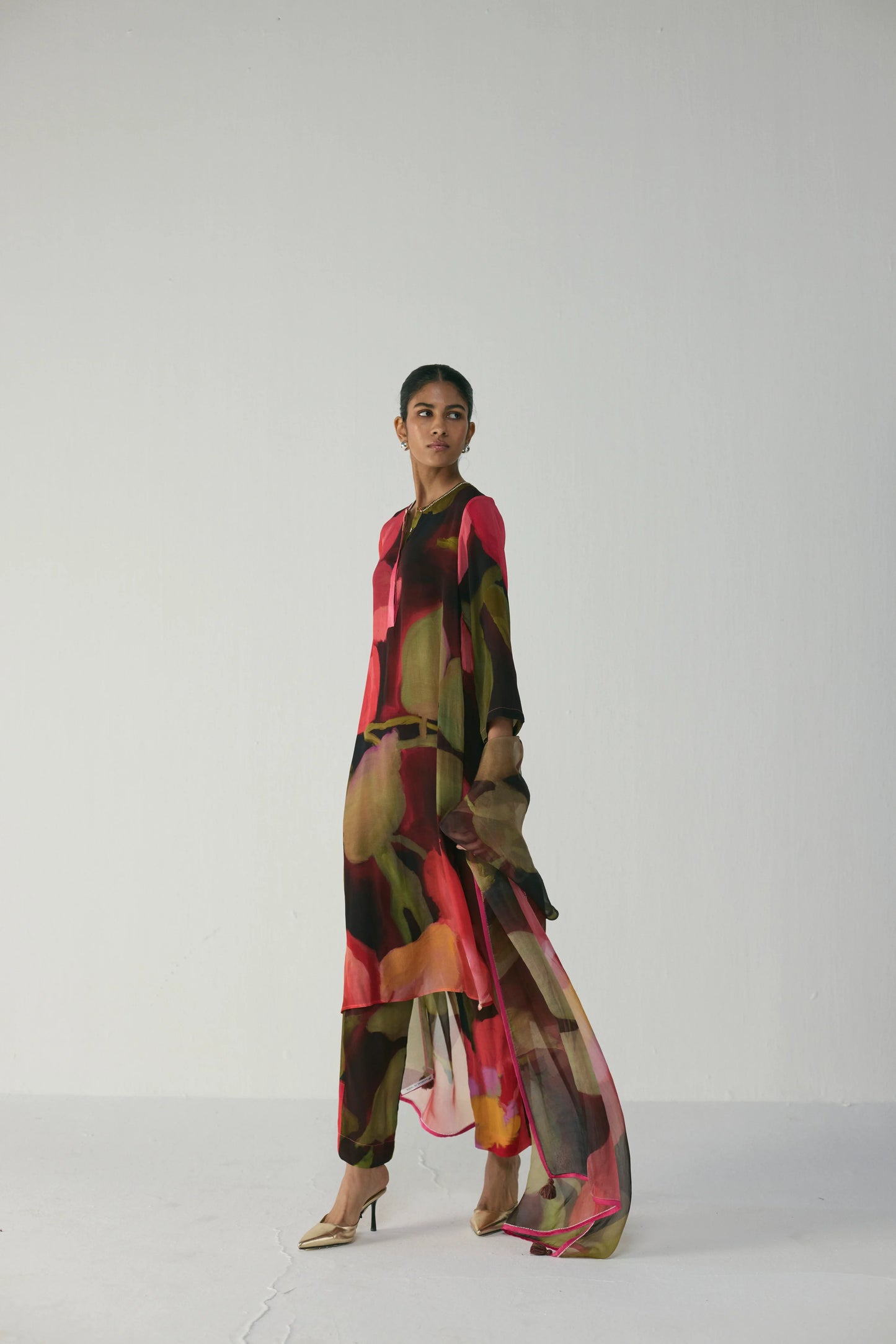 Manhattan Long Crepe Kurta Set