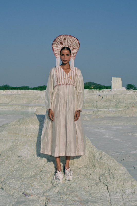 Su Mon Square Sleeve Dress