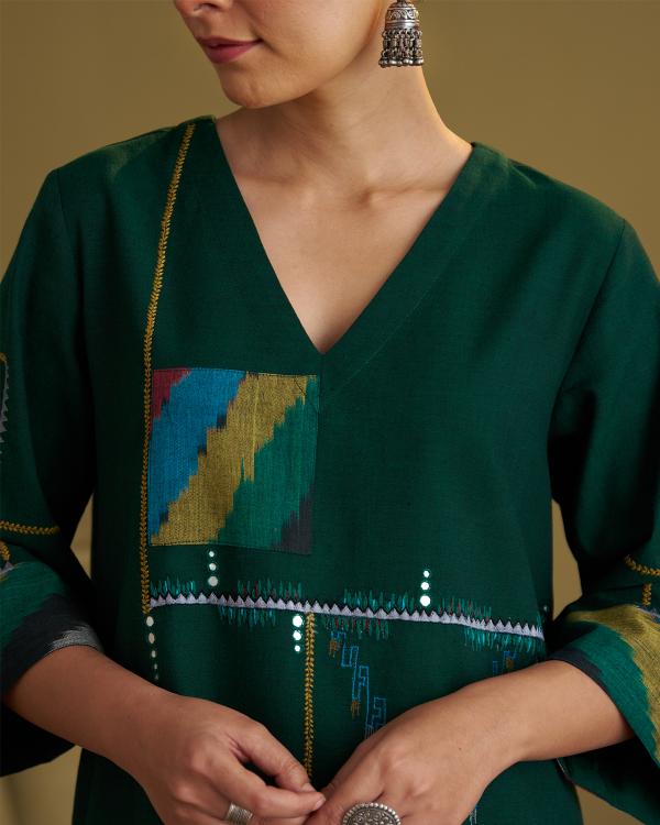 Panna Green Handwoven Cotton & Ikat Set with Handwork