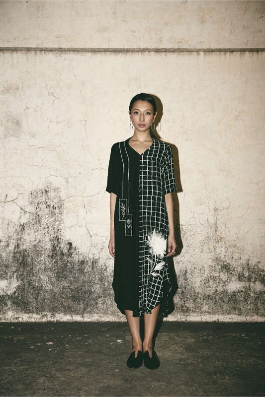 AN Grid Bloom Kaftan