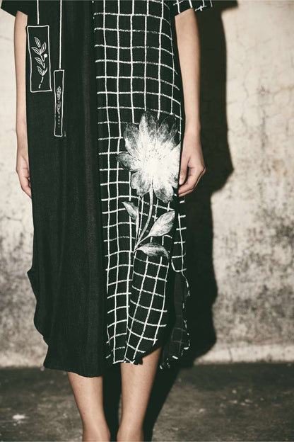 AN Grid Bloom Kaftan