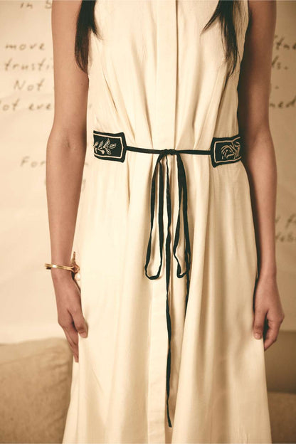 AN Trench Dress - White