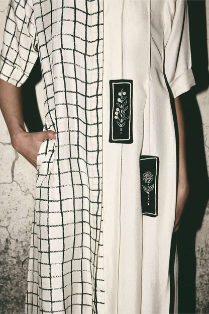 AN Grid Pleat Dress