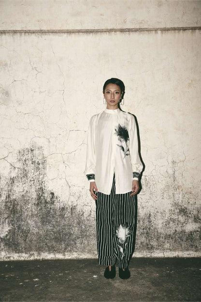 AN Stripe Comfort Shirt with Bloom Barrel Pants
