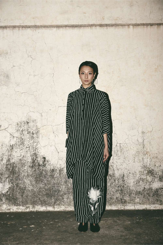 AN Stripe Comfort Shirt with Bloom Barrel Pants