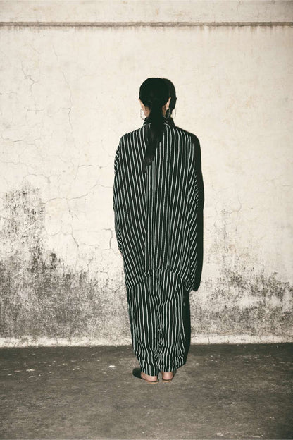 AN Stripe Comfort Shirt with Bloom Barrel Pants