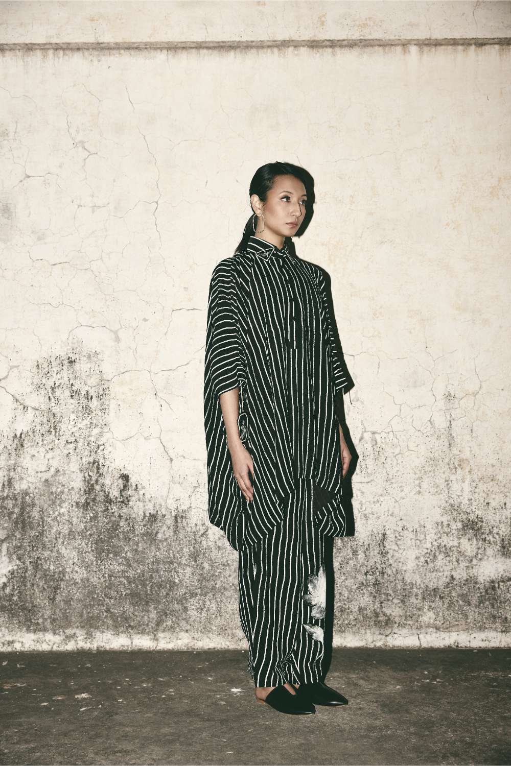 AN Stripe Comfort Shirt with Bloom Barrel Pants