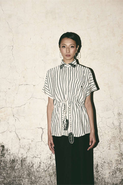 AN Stripe Tie Up Shirt