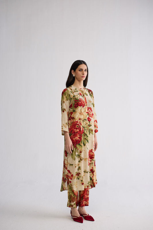 SAMA EMBROIDERED KURTA SET