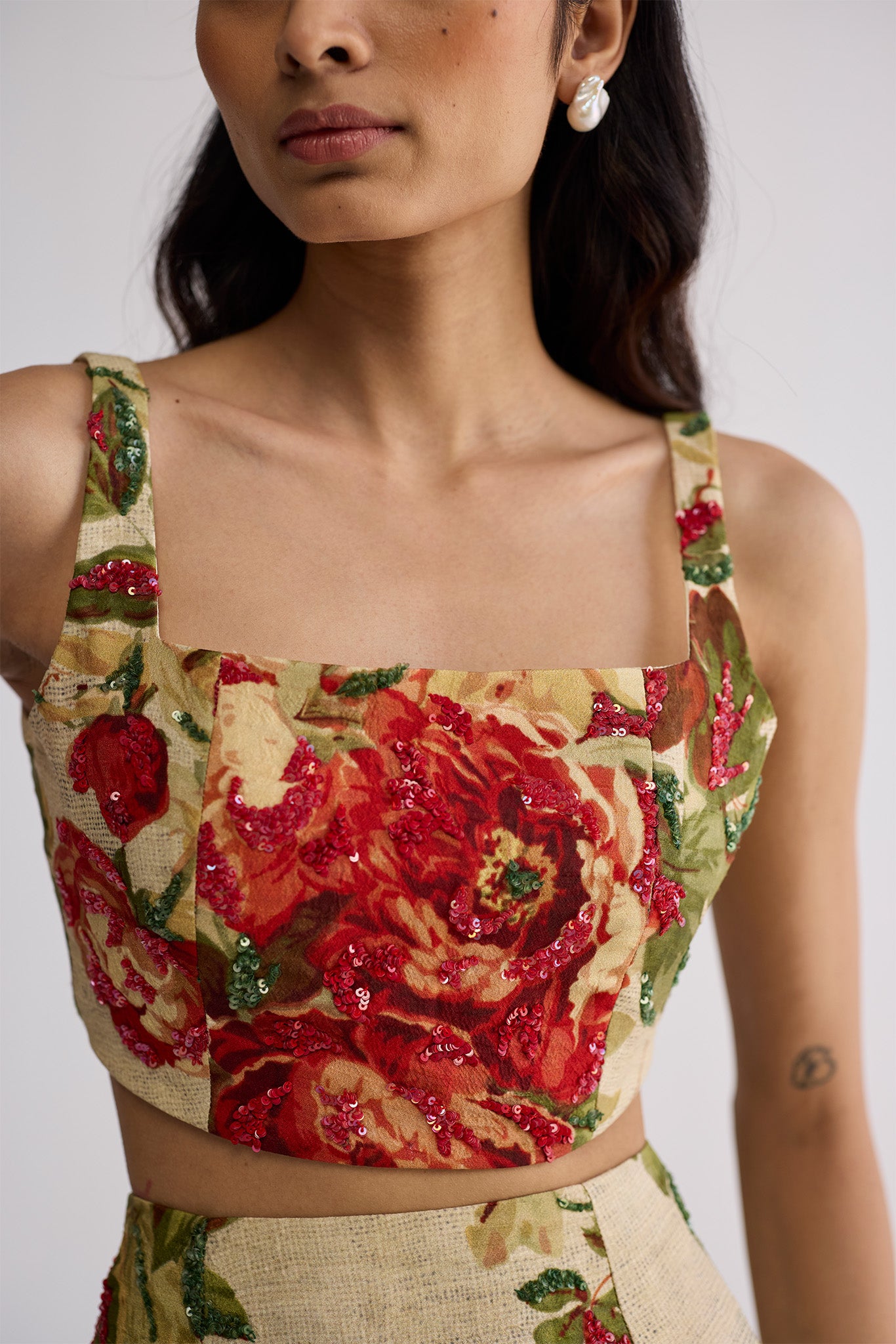 SAMA EMBROIDERED TOP & SKIRT SET