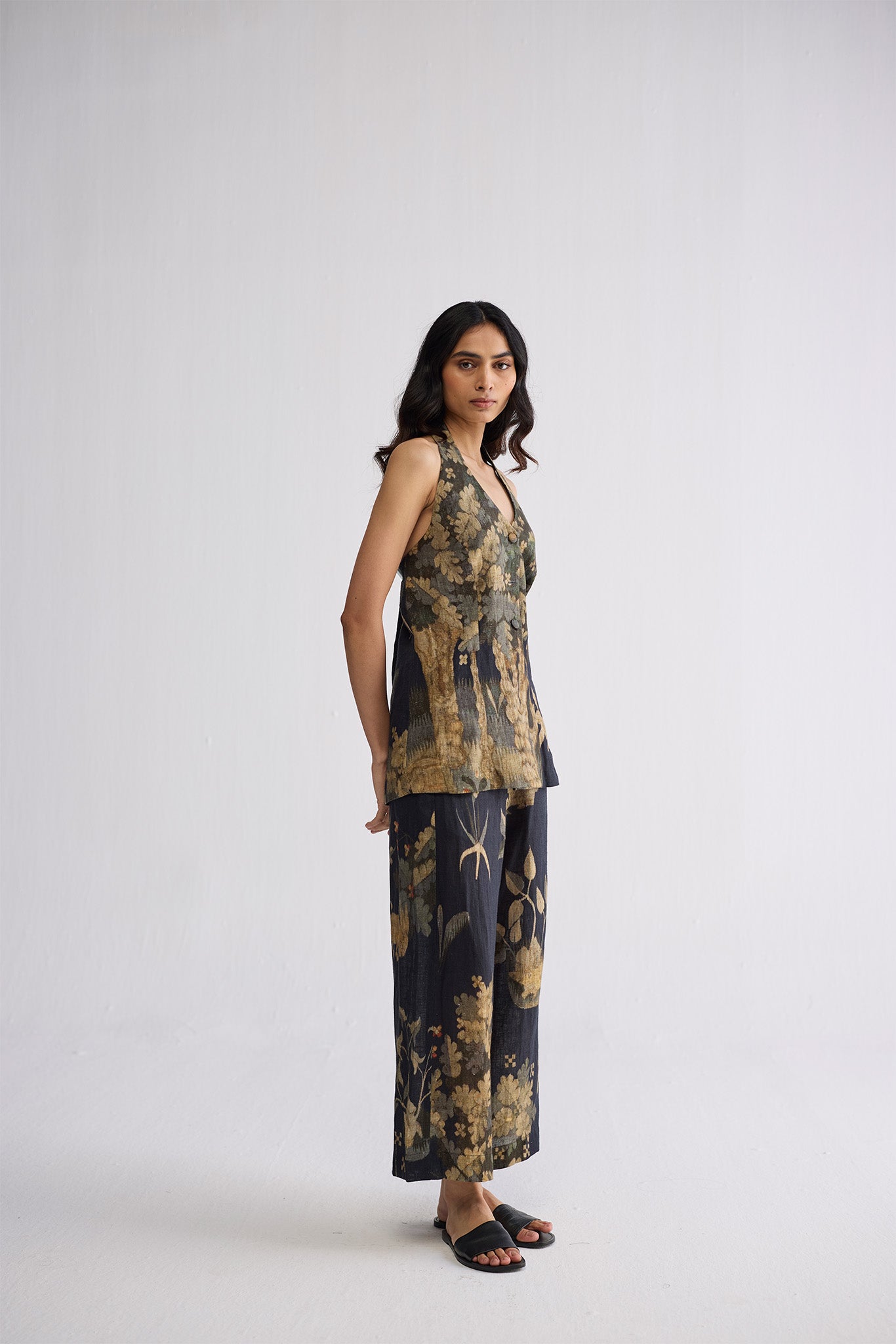 BANYAN HALTERNECK WAISTCOAT & PANTS SET