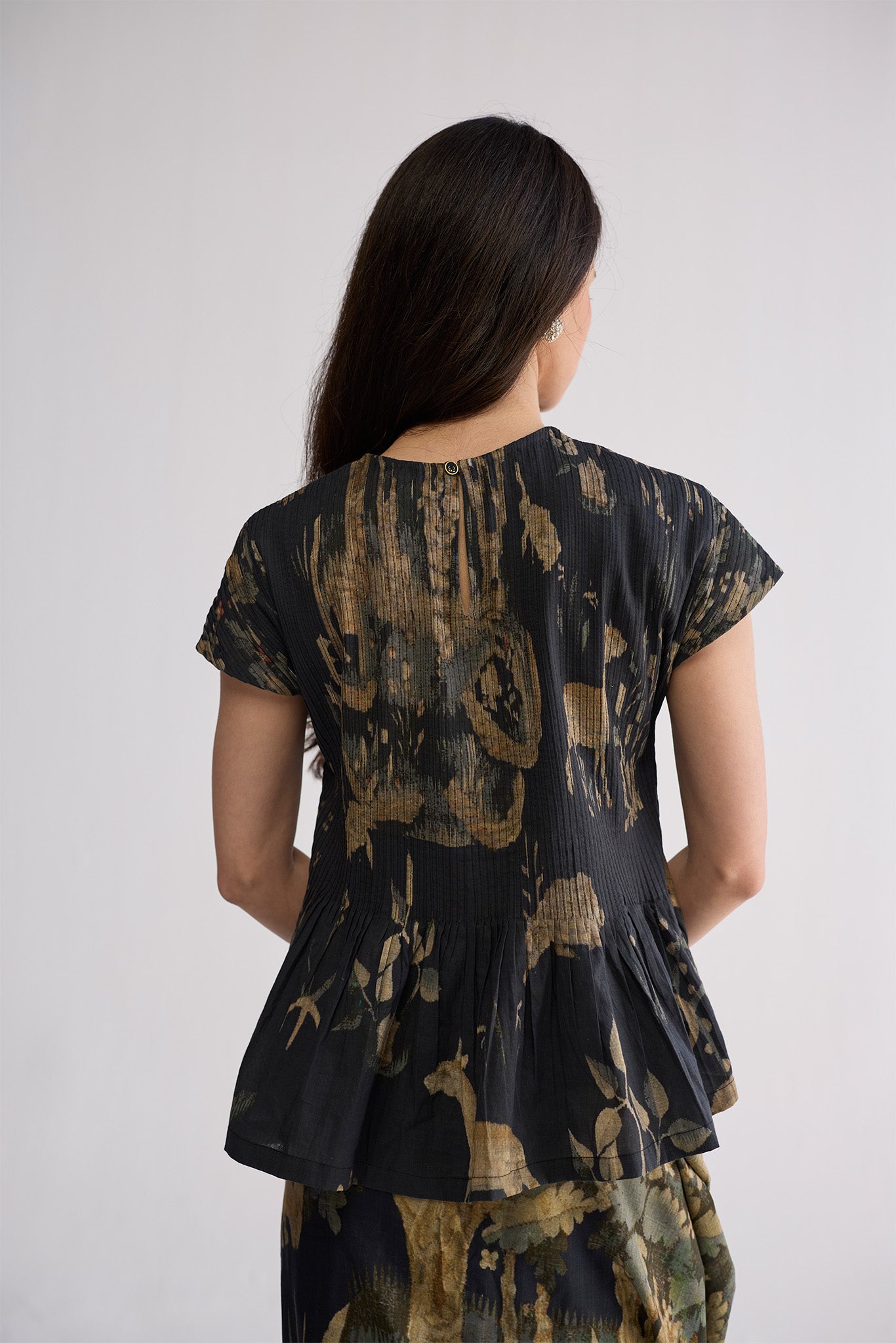 BANYAN PINTUCKS BLOUSE