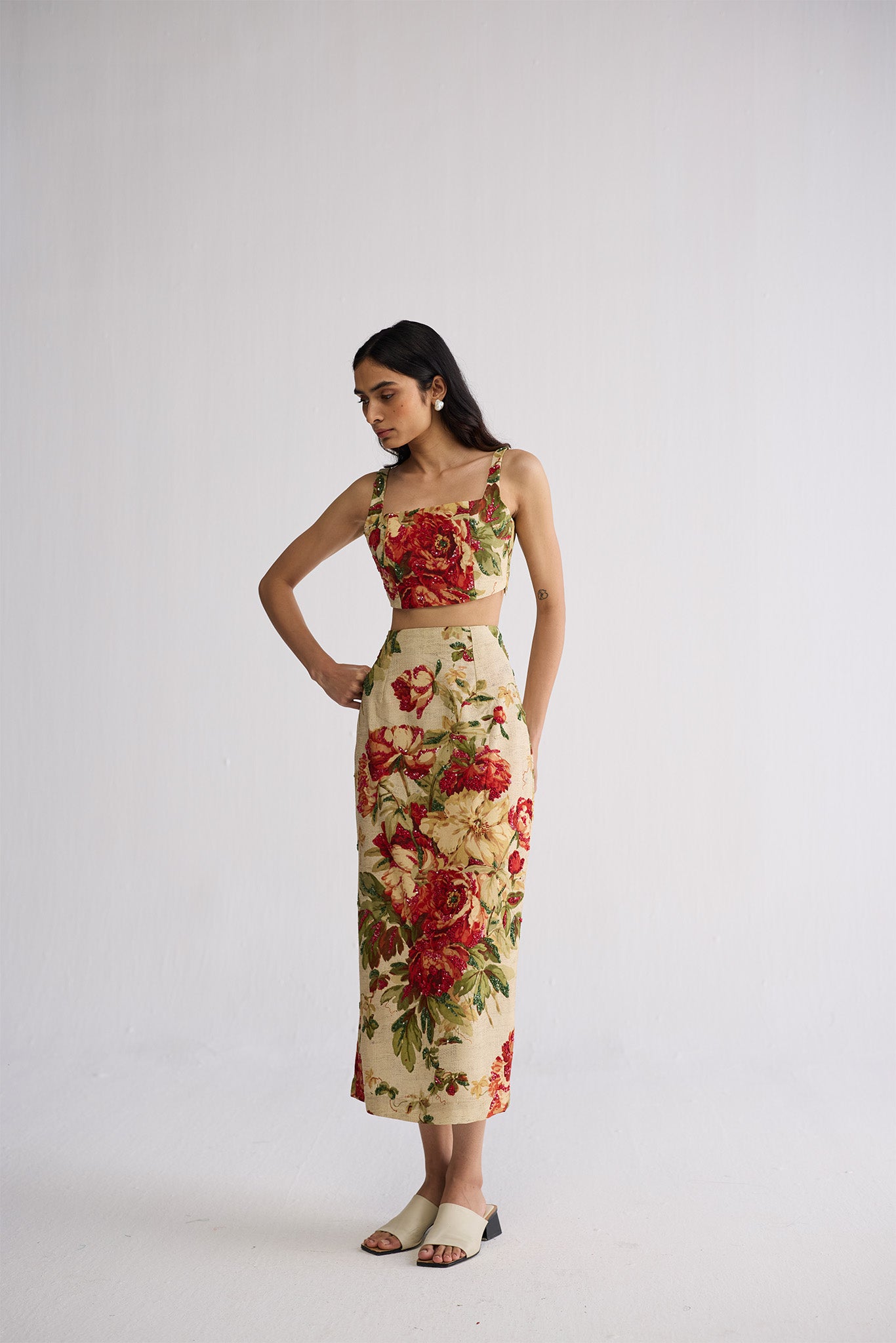 SAMA EMBROIDERED TOP & SKIRT SET